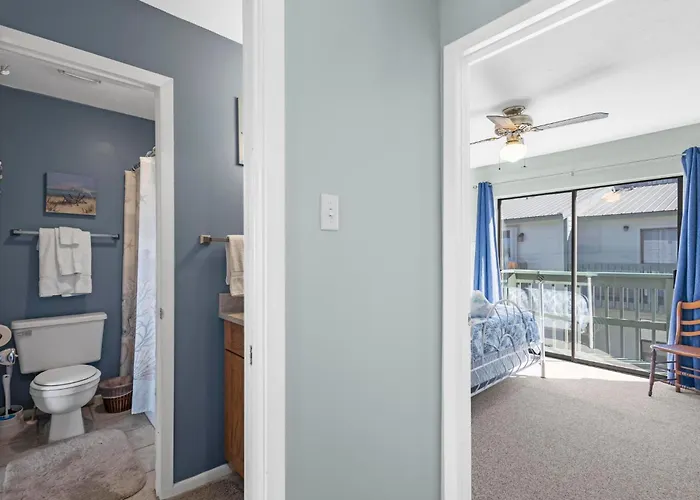 Holiday home Beachwalk 17