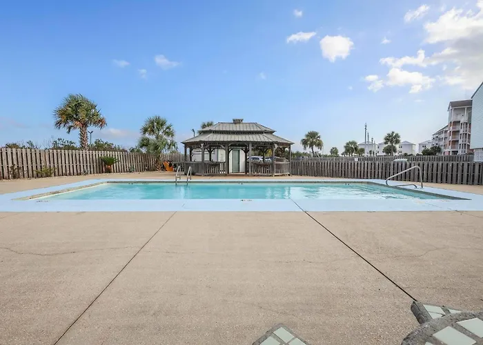 Holiday home Beachwalk 17
