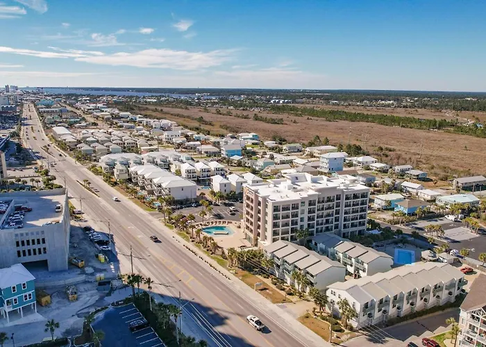 Beachwalk 17 *